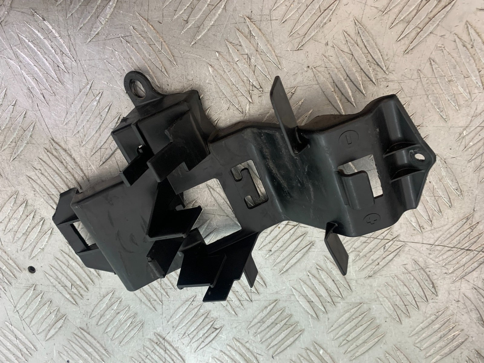 SUZUKI DL1000 V-STROM INFILL PANEL   YEAR 2014-2019 (CMB1325)