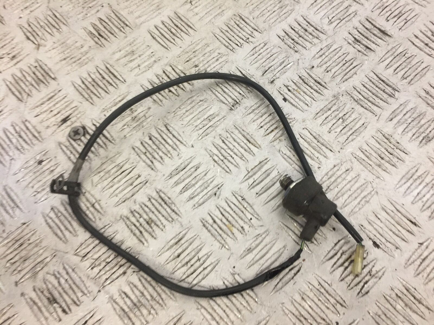 SUZUKI GSXR 750 L1-L5 OIL SENDER YEAR 2012-2016 (STOCK 698)