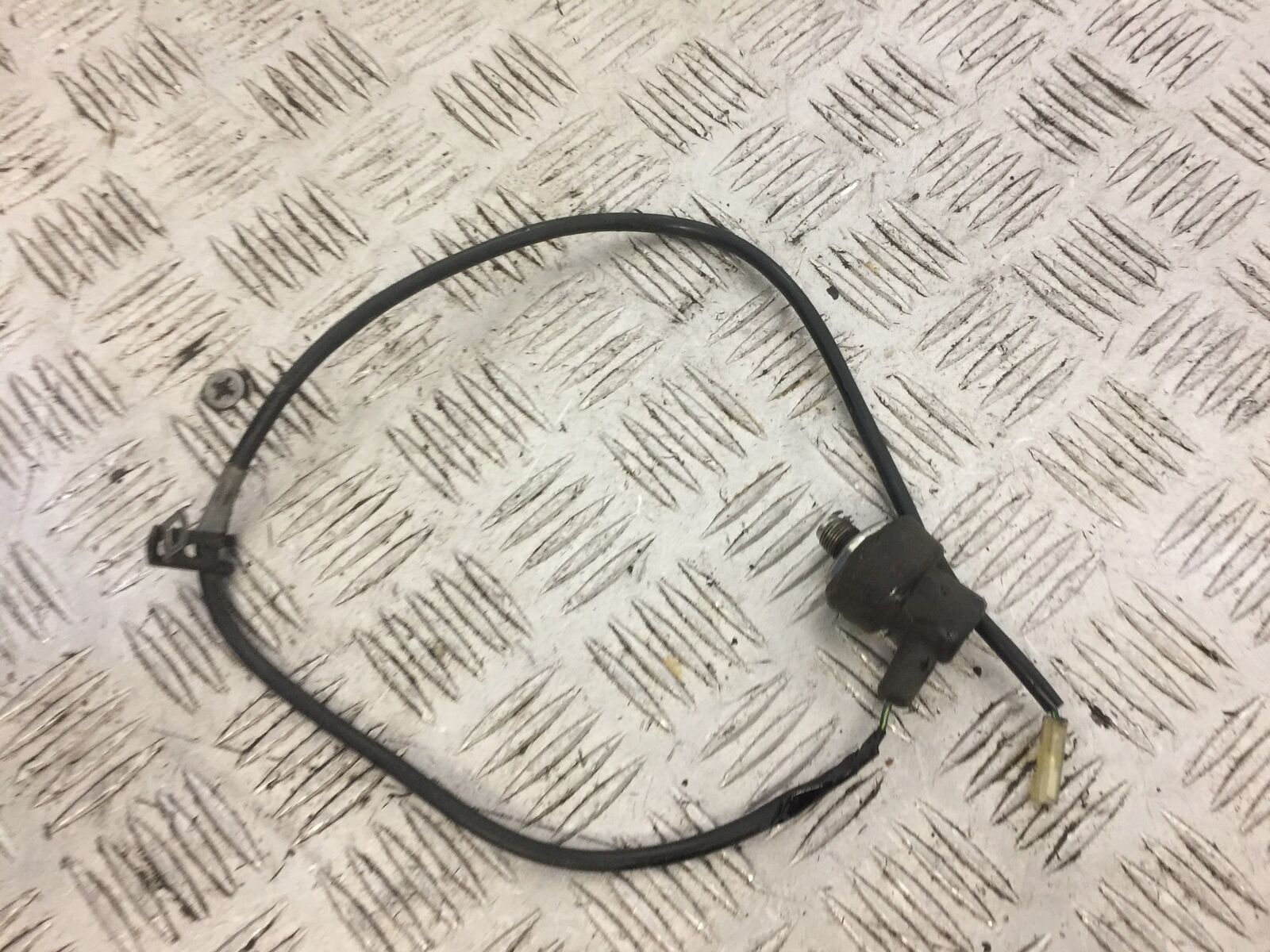 SUZUKI GSXR 750 L1-L5 OIL SENDER YEAR 2012-2016 (STOCK 698)