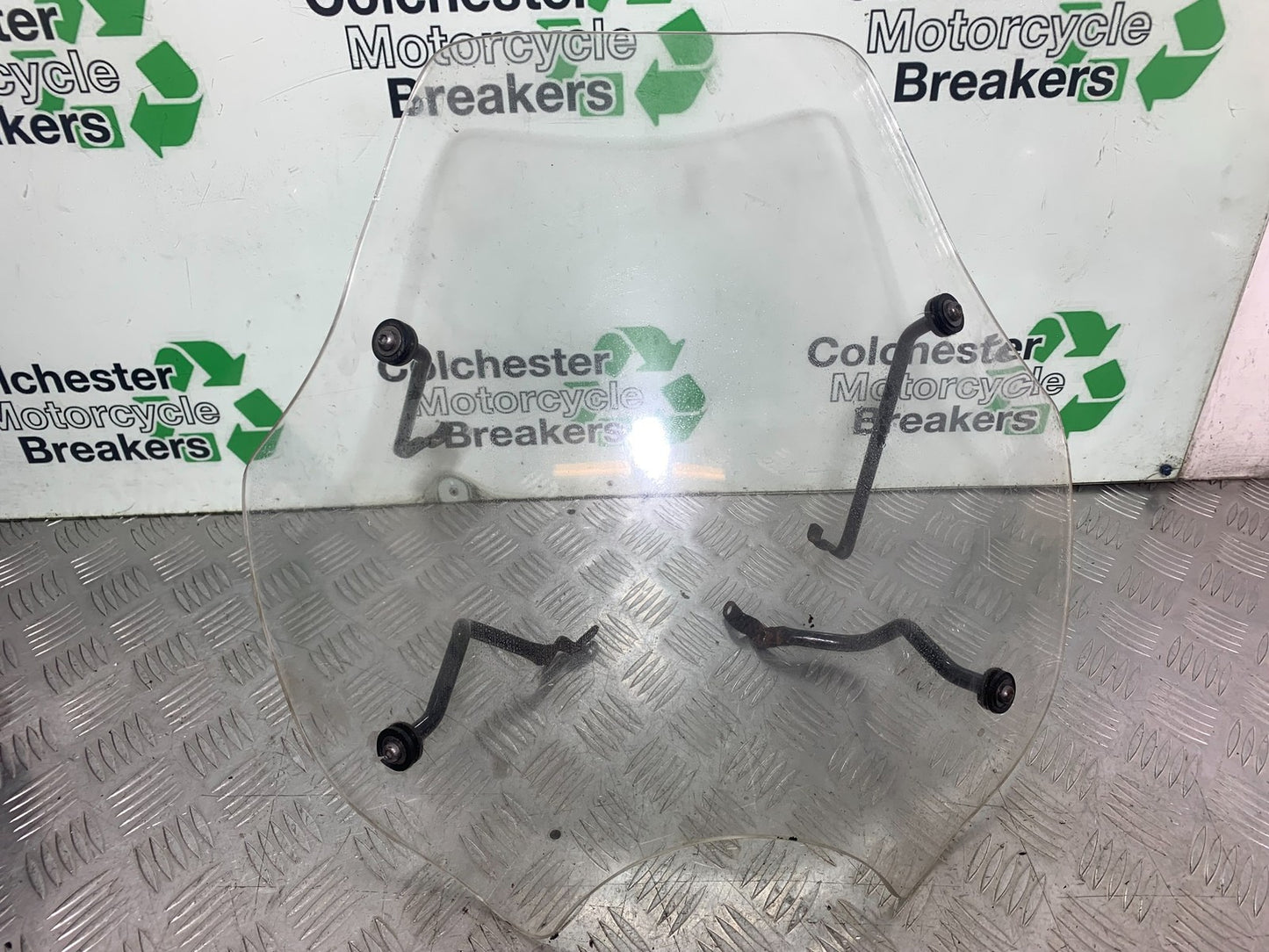 BMW R850 R R850R SCREEN AND BRACKETS   YEAR 1994-2002 (CMB1170)