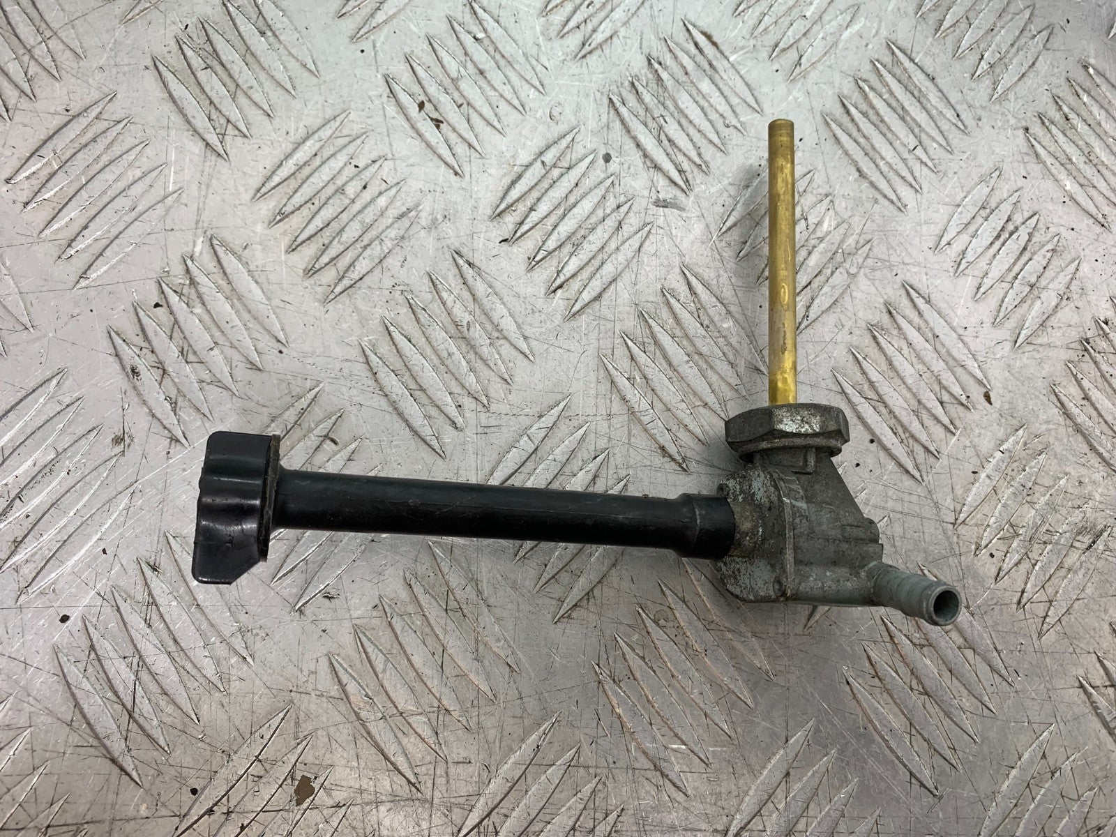 HONDA XL125 VARADERO PETROL TAP  YEAR 2001-2006  (CMB1304)