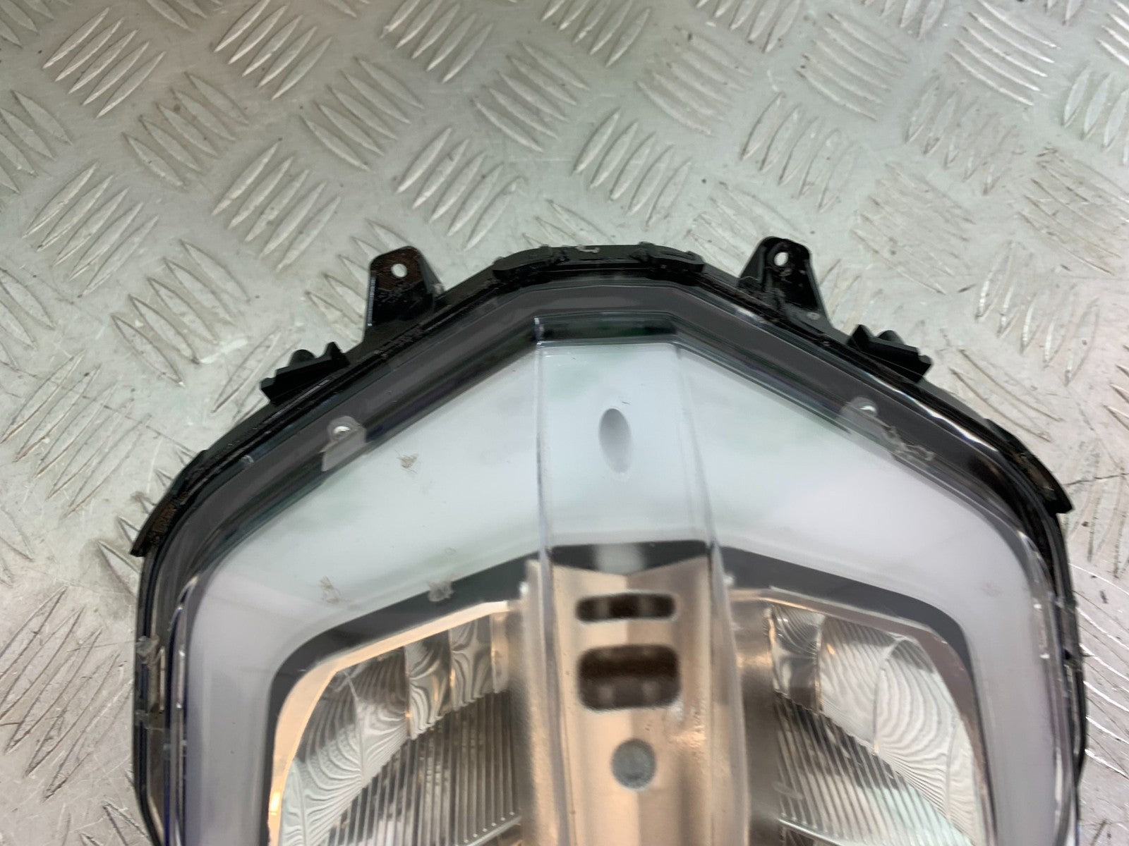 KTM 125 DUKE HEADLIGHT (DAMAGED)  YEAR 2018-2023 (CMB1185)
