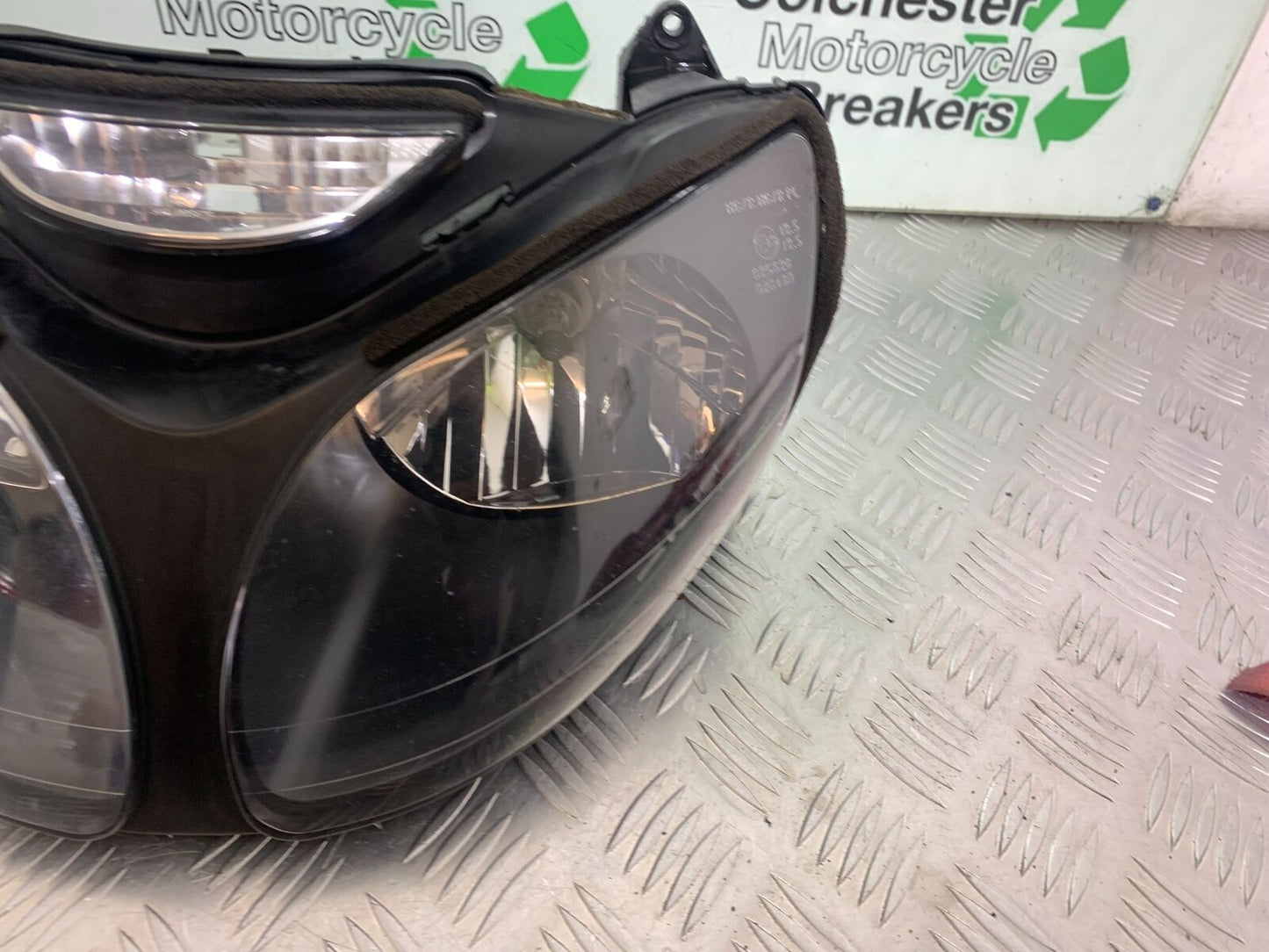 KAWASAKI ZX12R ZX12 R HEADLIGHT  YEAR 2000-01 (CMB1038)