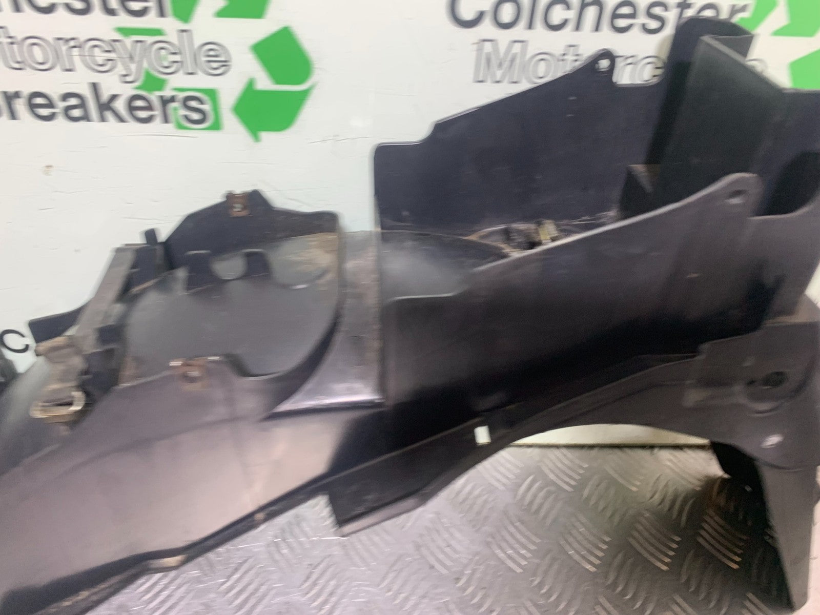 YAMAHA XJ900 XJ 900 DIVERSION REAR MUDGUARD   YEAR 1994-2002 (CMB1292)