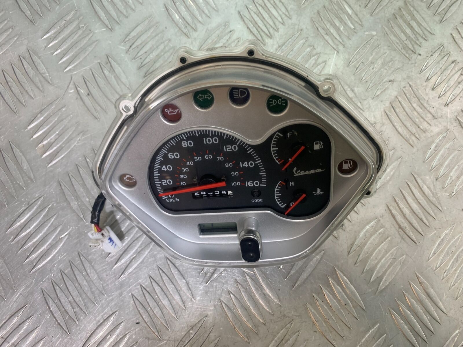 PIAGGIO VESPA GTS 300 CLOCKS SPEEDO DASH  YEAR 2010 (CMB1062)