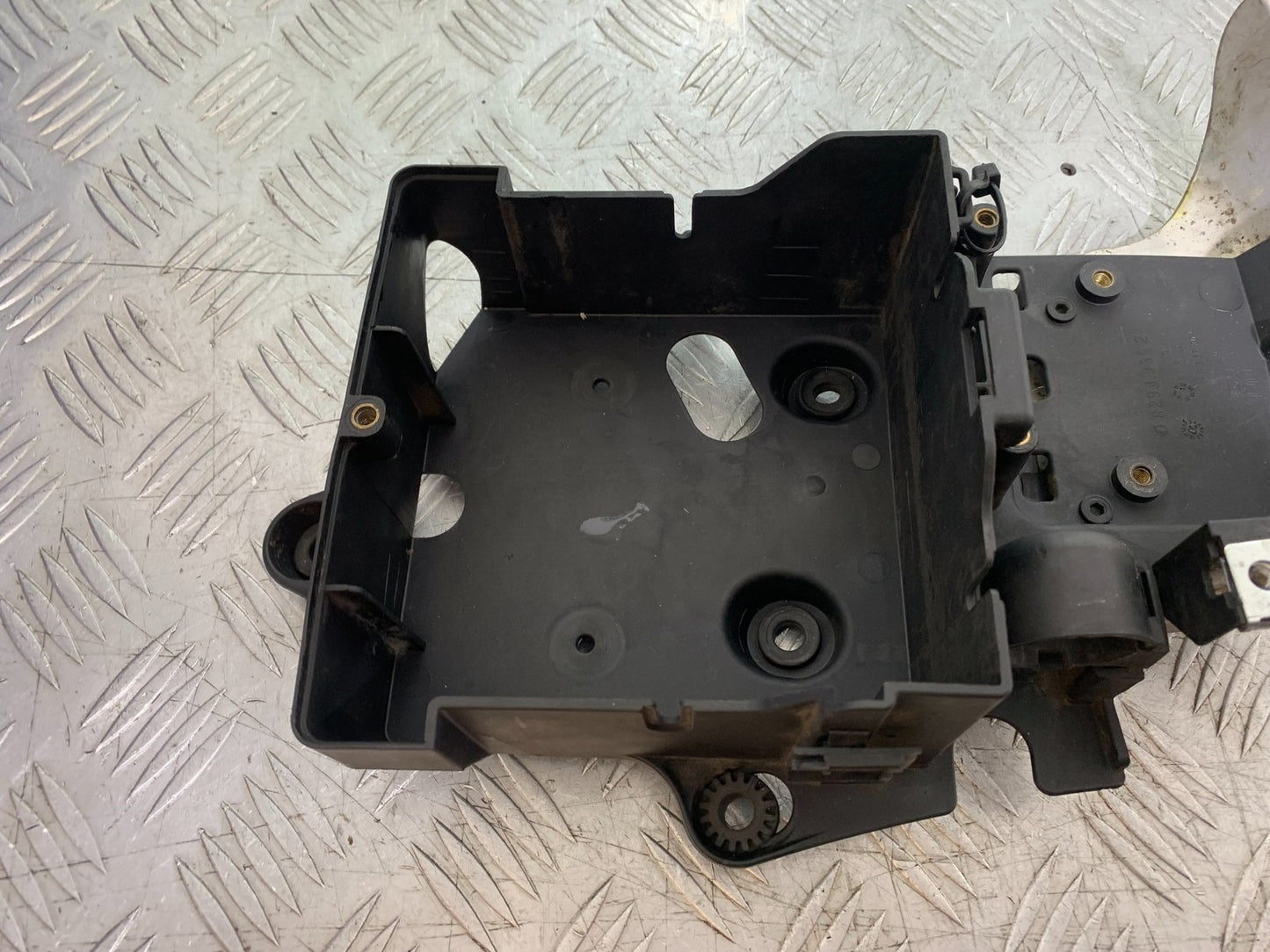 DUCATI 848 BATTERY TRAY  YEAR 2008-2010 (CMB1323)