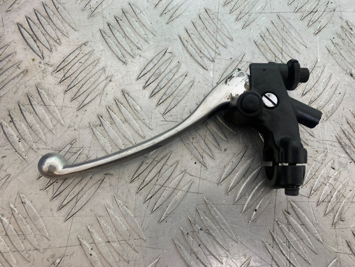 HONDA NT 700 V DEAUVILLE CLUTCH LEVER AND BRACKET   YEAR 2006-2011 (CMB1211)