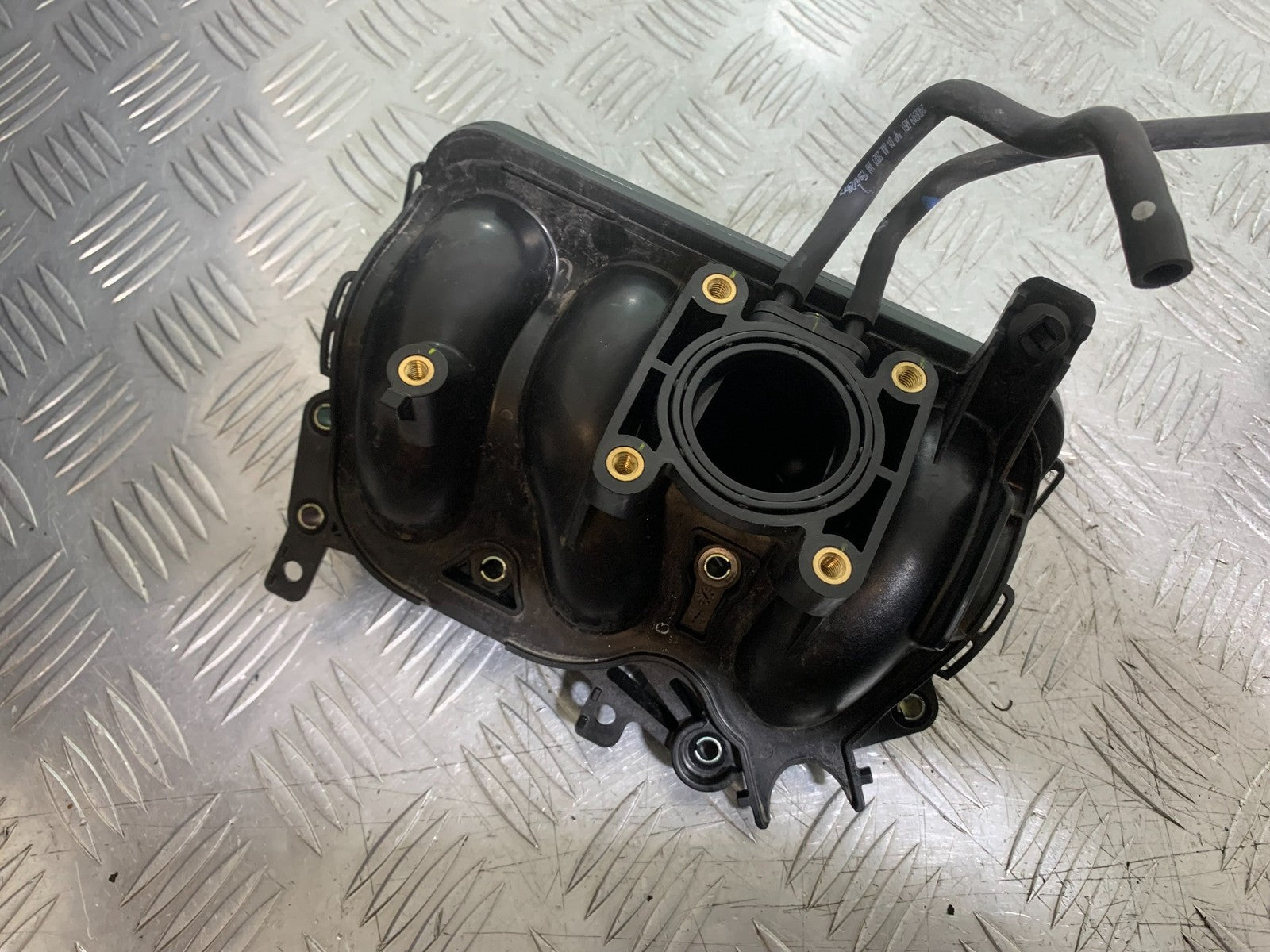 TRIUMPH TRIDENT 660 INTAKE MANIFOLD  YEAR 2021-2024 (CMB1295)