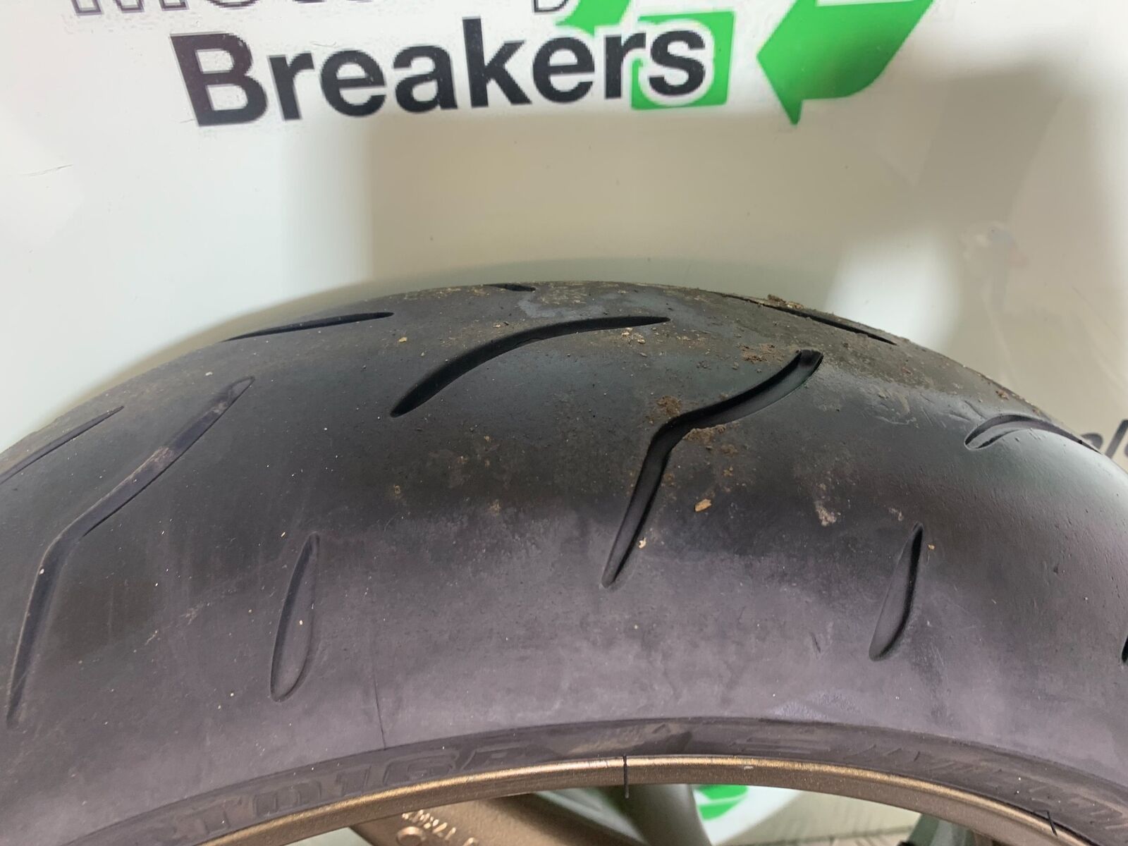 HONDA CBR 929 RRY FIREBLADE REAR WHEEL   YEAR 2000-01 (CMB1094)