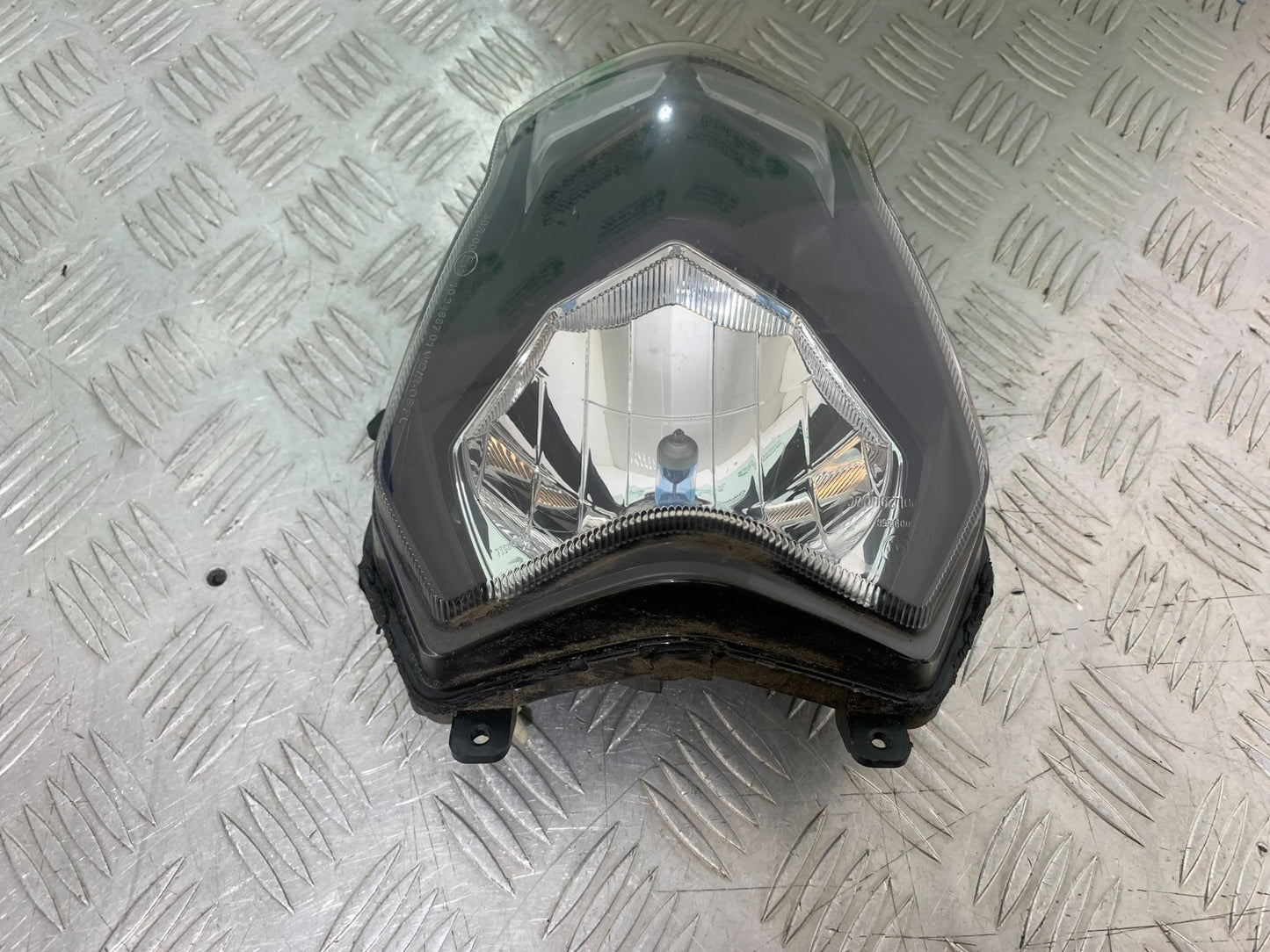 BENELLI BN125 BN 125 HEADLIGHT YEAR 2018-2021 (CMB1194)