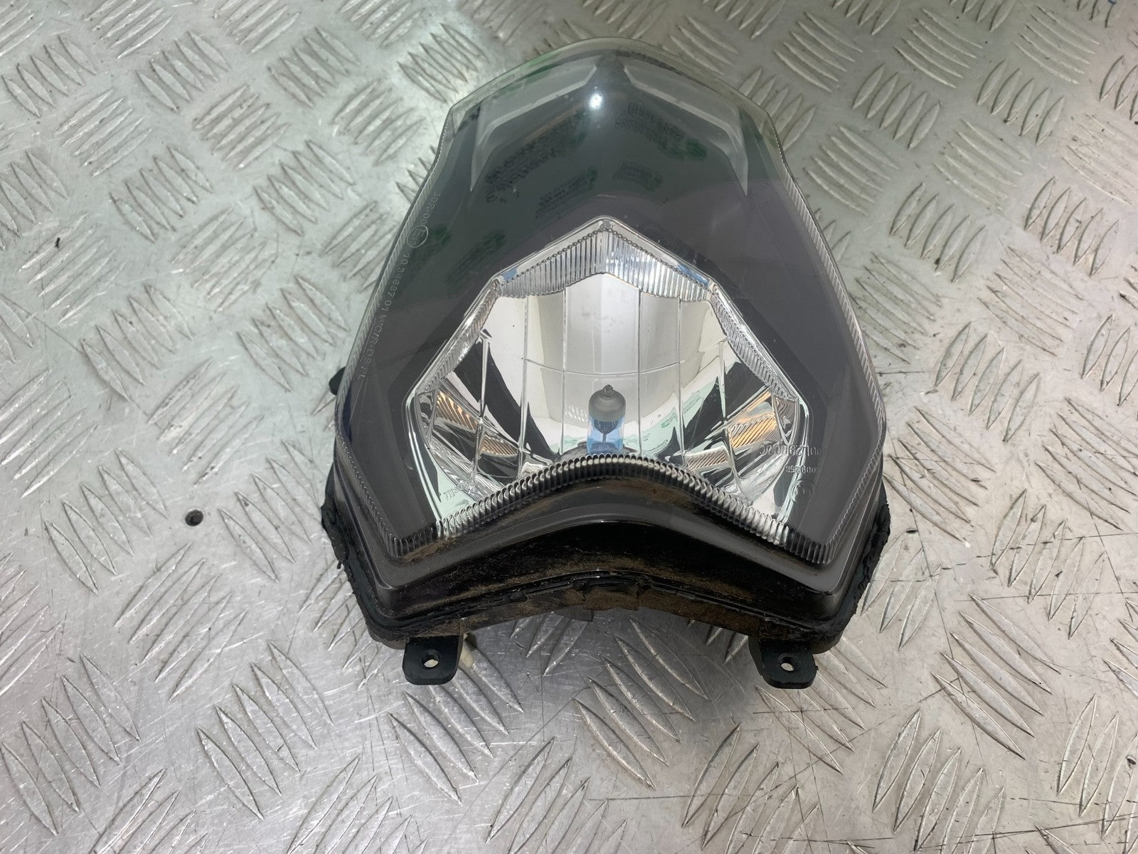 BENELLI BN125 BN 125 HEADLIGHT YEAR 2018-2021 (CMB1194)