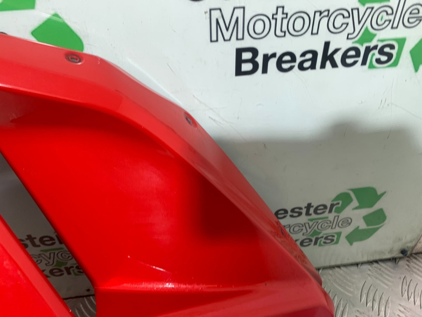 DUCATI 1198 S LEFT FAIRING PANEL YEAR 2009-2011 (CMB1219)