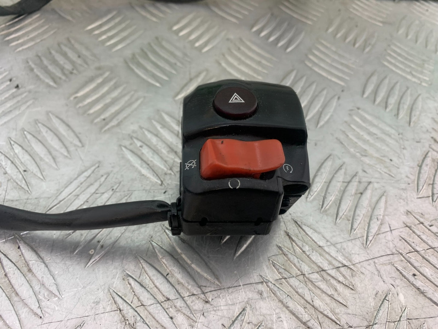 APRILIA 650 PAGASO STRADA RIGHT SWITCH GEAR   YEAR 2005-2010 (CMB1260)