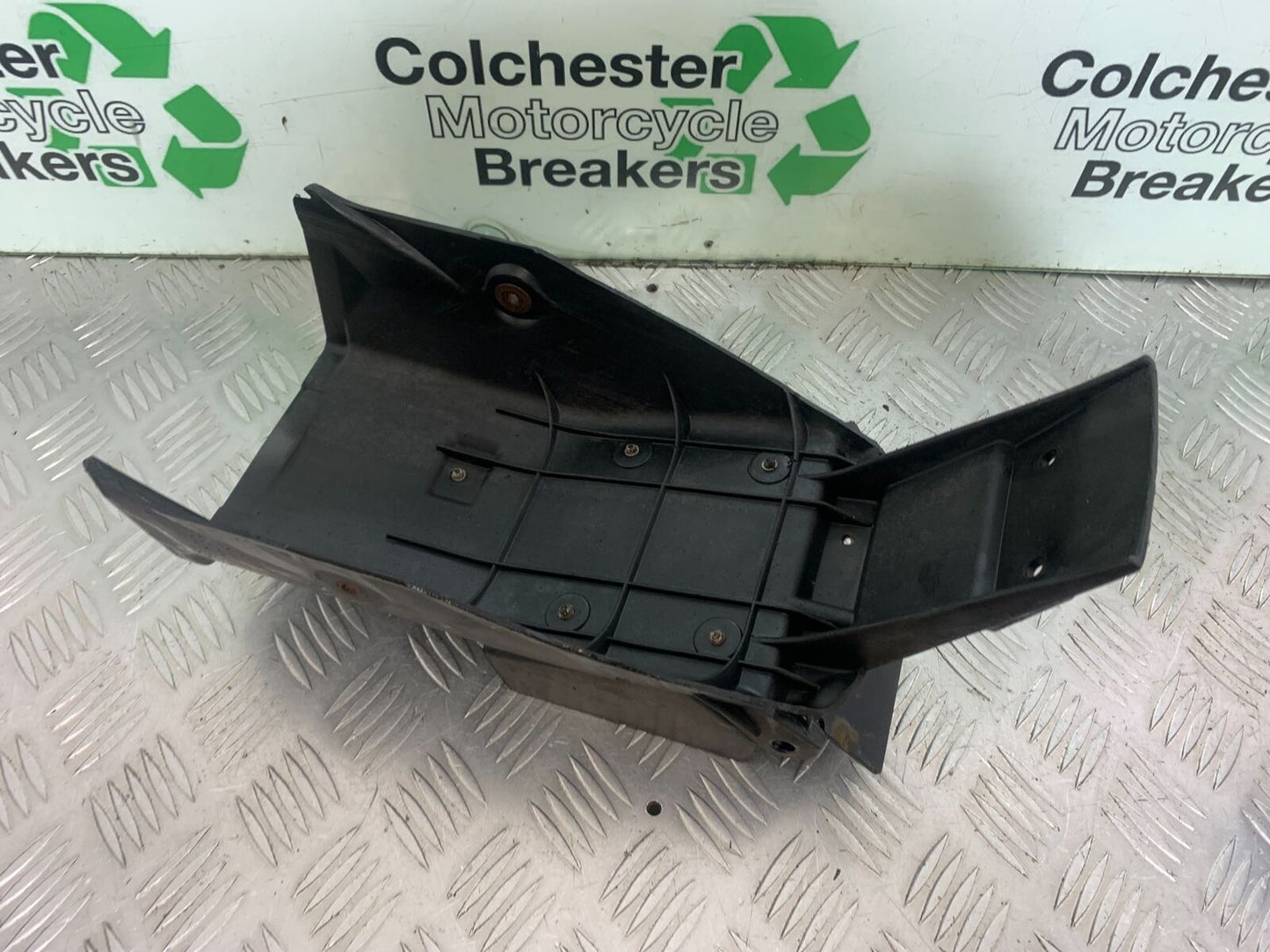 YAMAHA FJ1100 FJ 1100 REAR MUDGUARD  YEAR 1984-1985 (CMB1101)