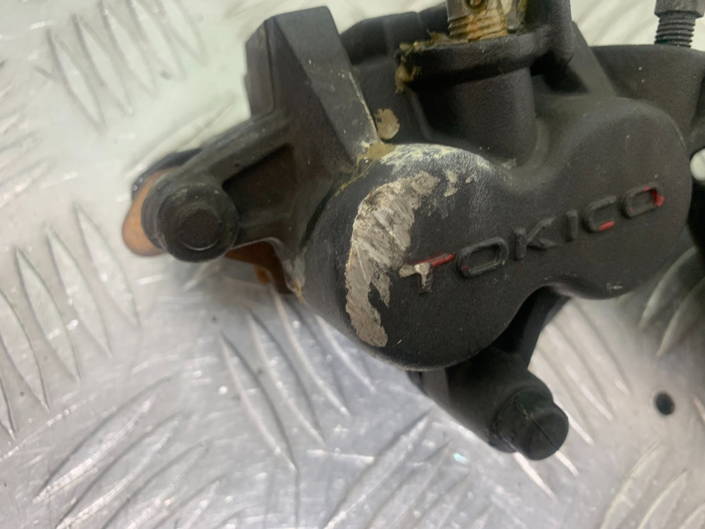 SUZUKI SV650 SV 650 mk1 FRONT BRAKE CALIPERS   YEAR 1999-2002 (CMB1160)