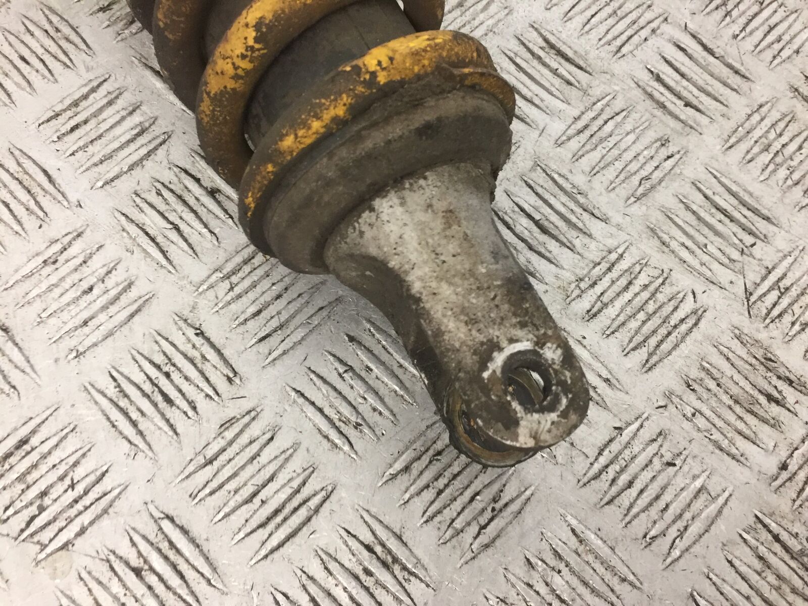 KAWASAKI ZX9R ZX9 E1 REAR SHOCK  YEAR 2000 (STOCK 795)
