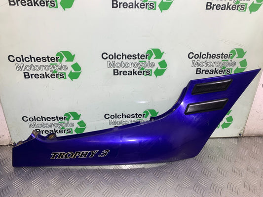 TRIUMPH TROPHY 900 RIGHT SEAT PANEL   YEAR 1991-95 (CMB1251)