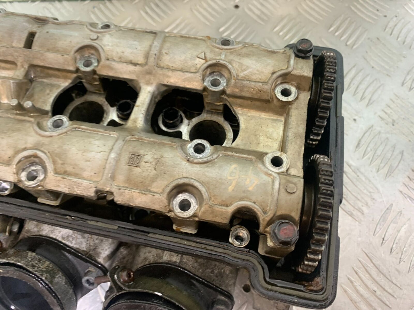 KAWASAKI ZX9R ZX9 C CYLINDER HEAD  YEAR 1998-99 (STOCK 903)