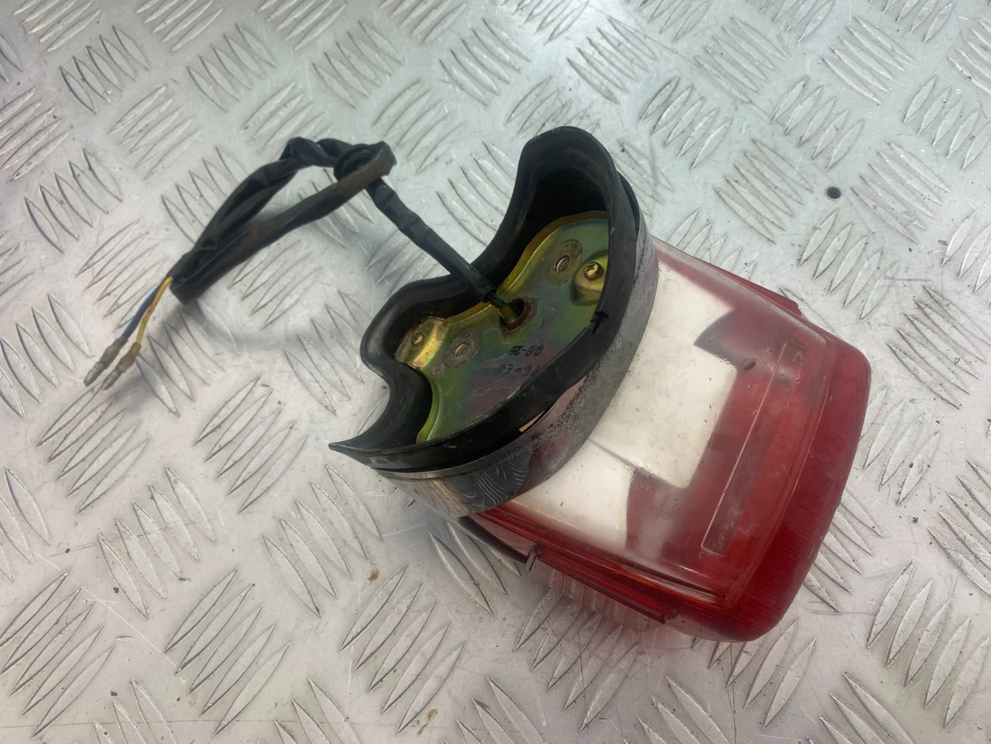 YAMAHA XV535 XV 535 VIRAGO REAR LIGHT   YEAR 1994-02 (CMB1139)