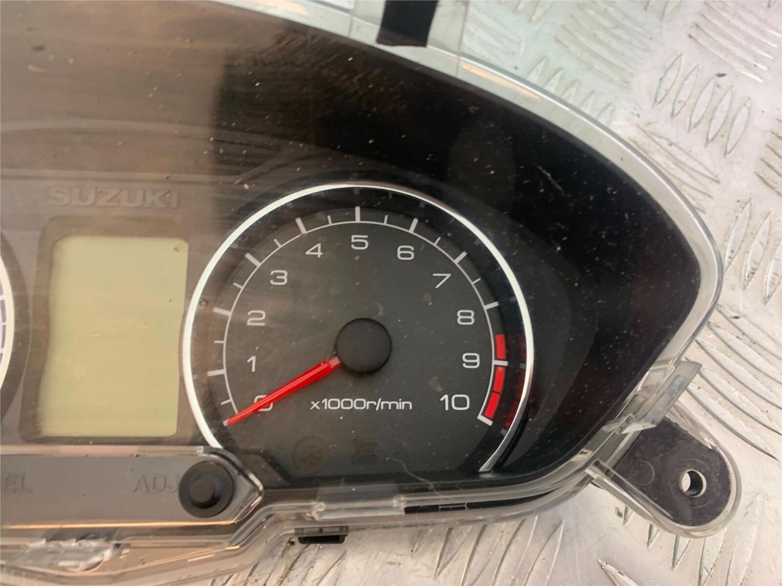SUZUKI AN400 AN 400 BURGMAN CLOCKS SPEEDO DASH  YEAR 2017-2024 (CMB1118)