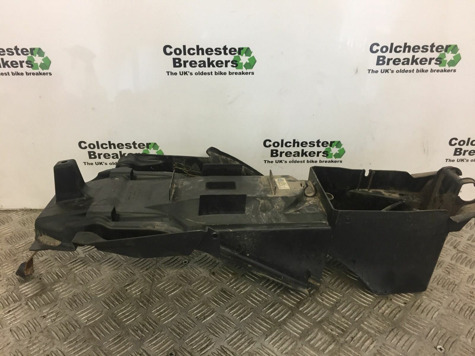 HONDA XL125 VARADERO UNDERTRAY YEAR 2007 - 2010