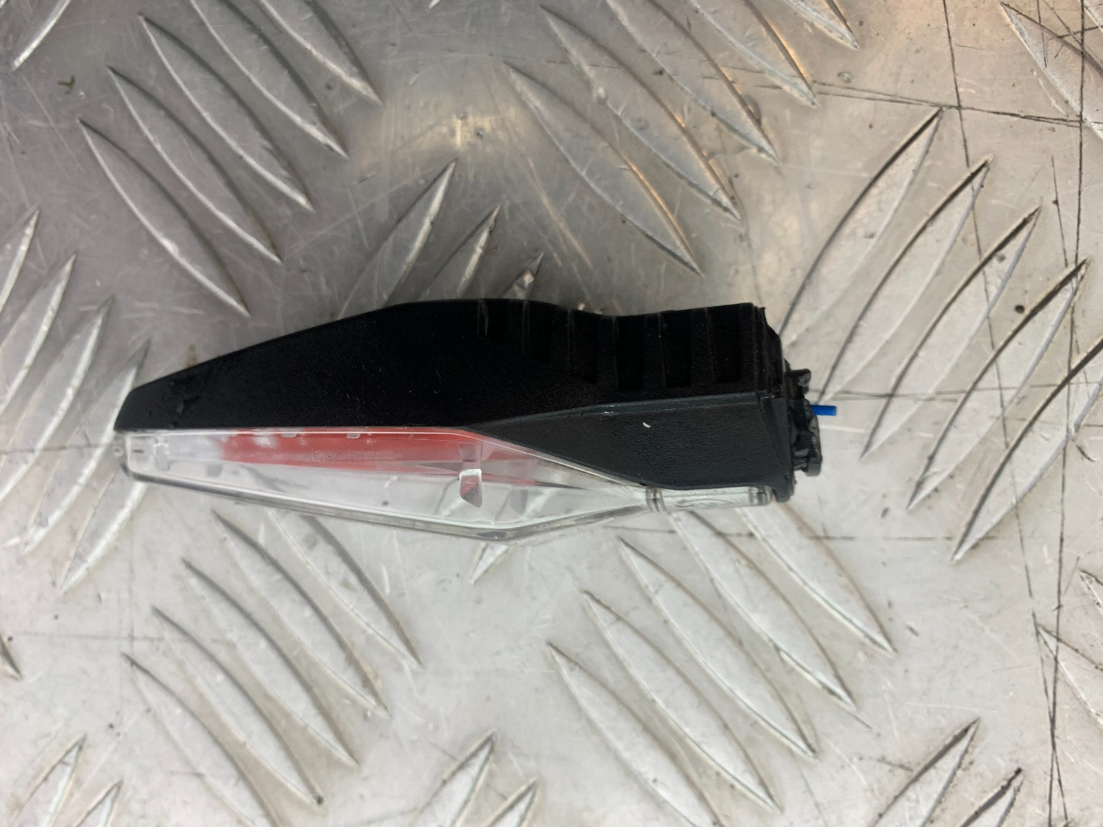 BMW M1000 R RIGHT REAR INDICATOR (DAMAGED)  YEAR 2023-2024 (CMB1140)