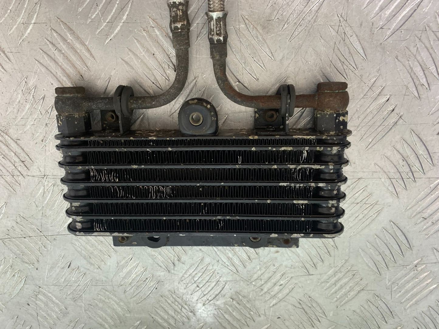 TRIUMPH TROPHY 900 OIL COOLER AND LINES YEAR 1991-95 (CMB1251)