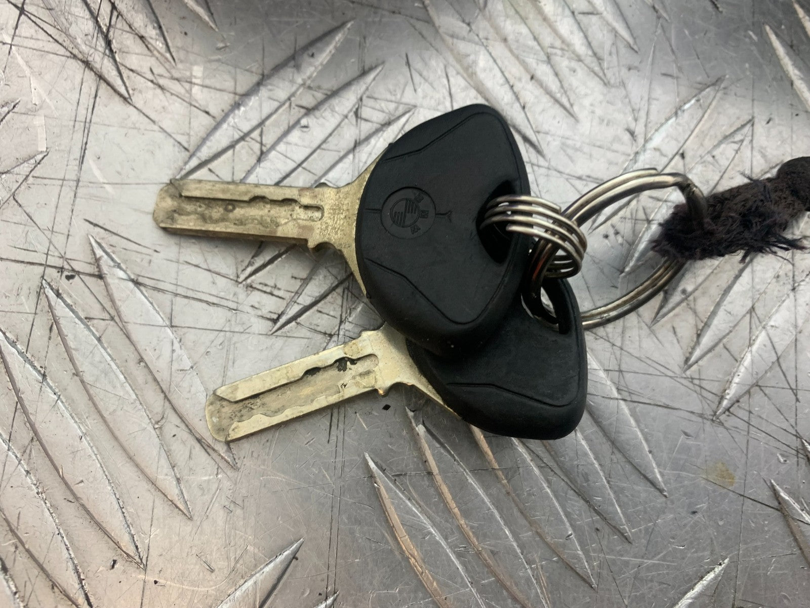 BMW K1300 S K 1300 S ECU LOCKS KEY  YEAR 2009-16 (CMB1216)