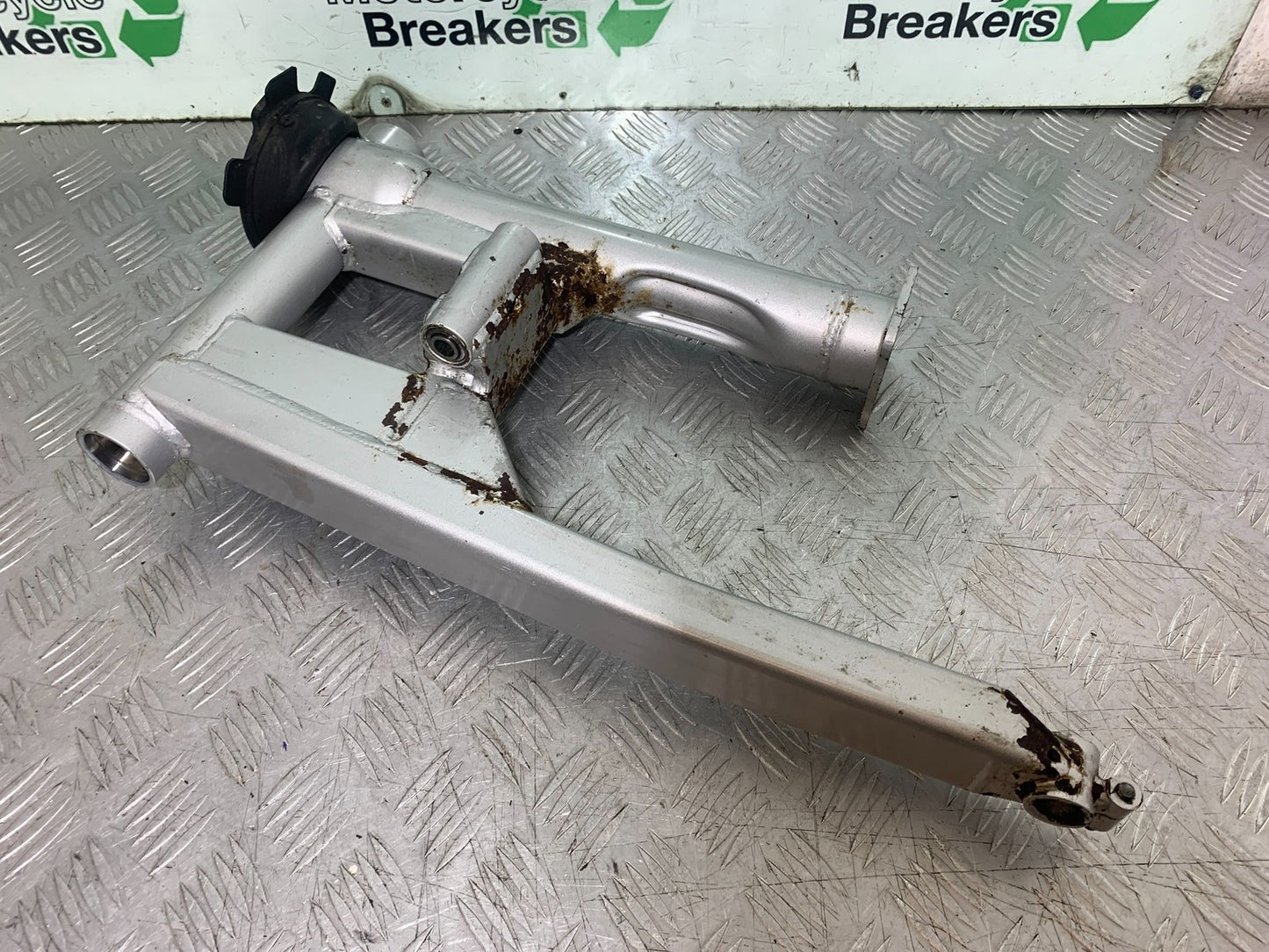 YAMAHA XJ900 XJ 900 DIVERSION SWINGARM YEAR 1994-2002 (CMB1292)