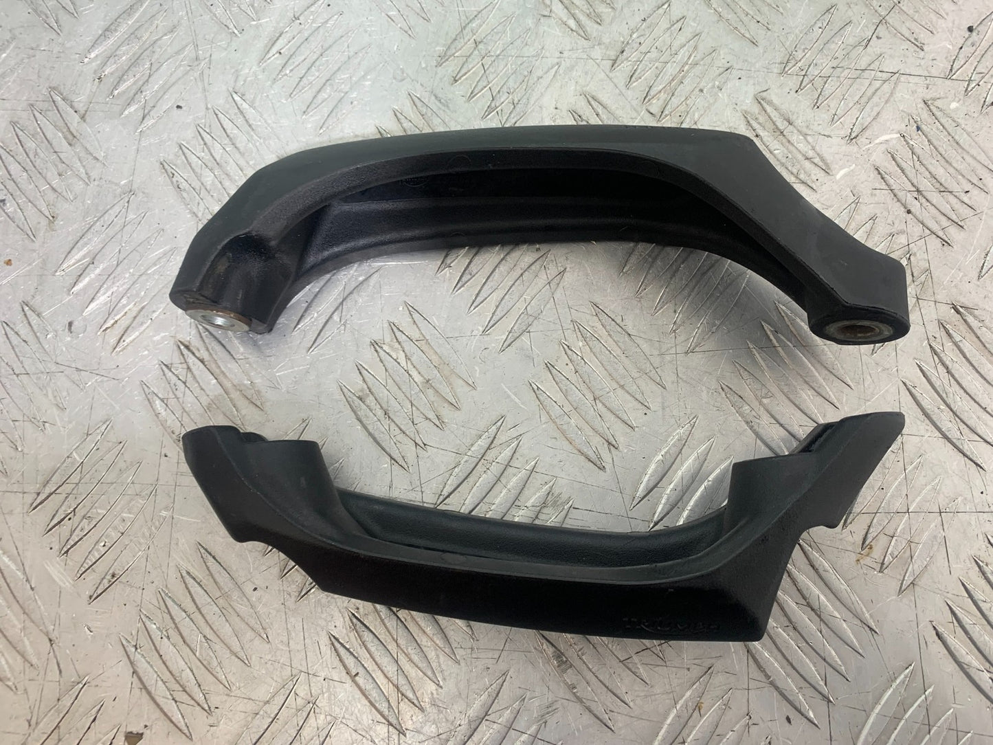 TRIUMPH 675 STREET TRIPLE CRASH PROTECTORS   2013-2016 (CMB1186)