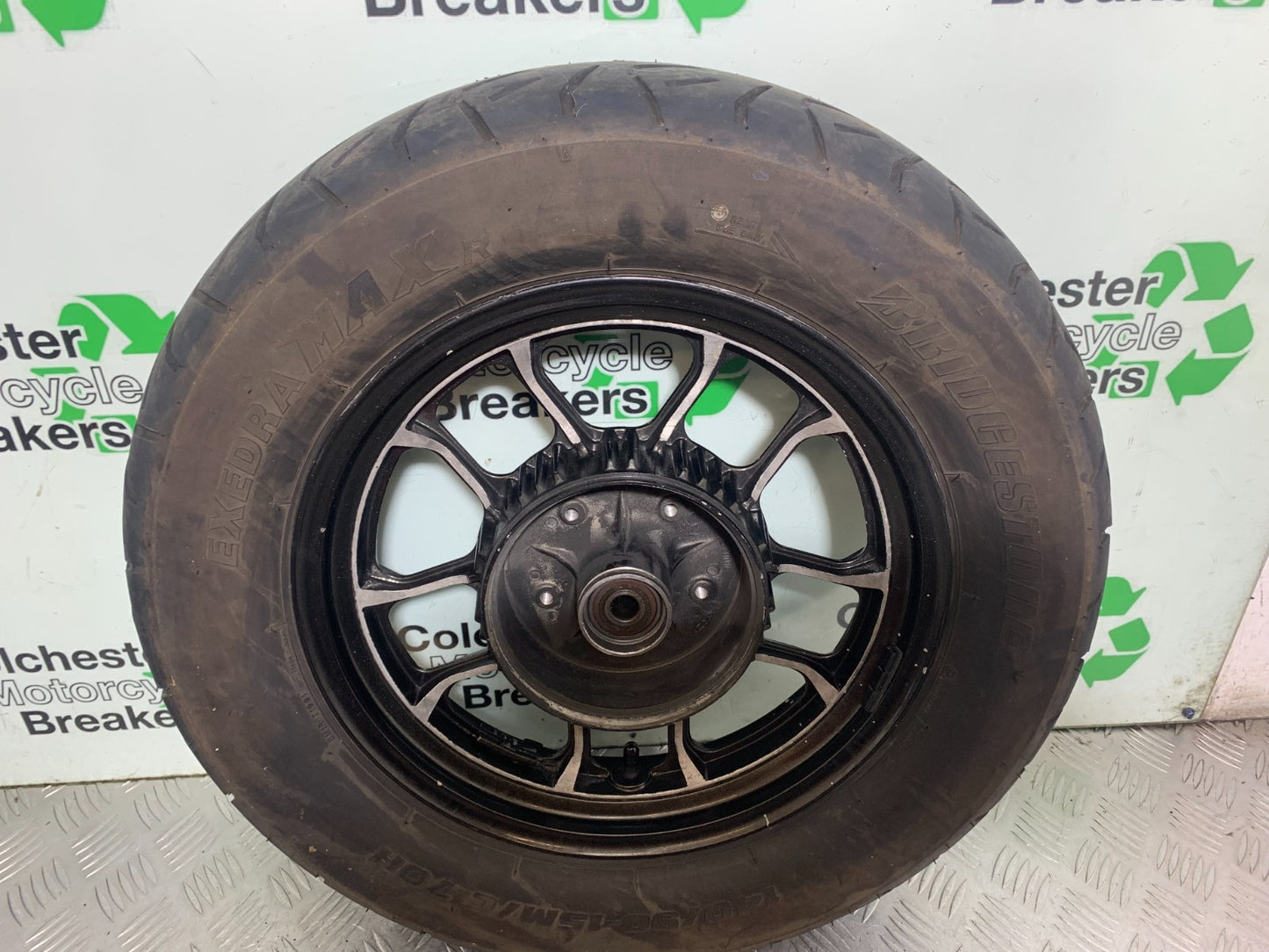 HONDA VT700 VT 700 SHADOW REAR WHEEL   YEAR 1984-85 (CMB1328)