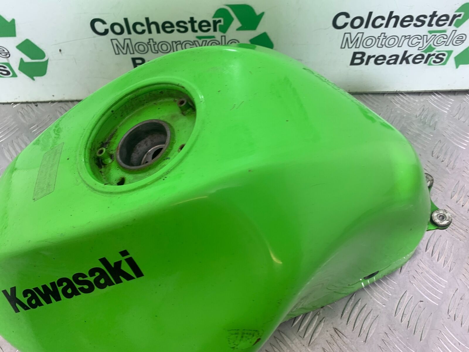 KAWASAKI ER6 F PETROL TANK  YEAR 2005-2008 (CMB1098)