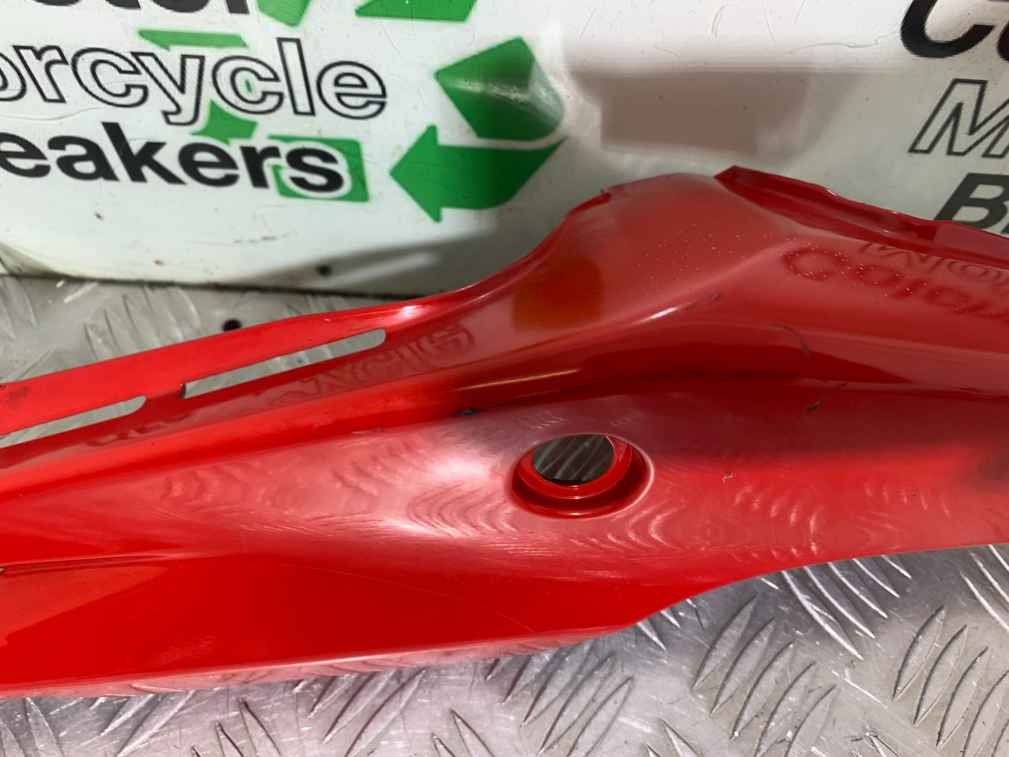 HONDA CBR500R CBR 500 R RIGHT SEAT PANEL  YEAR 2012-16 (CMB1151)