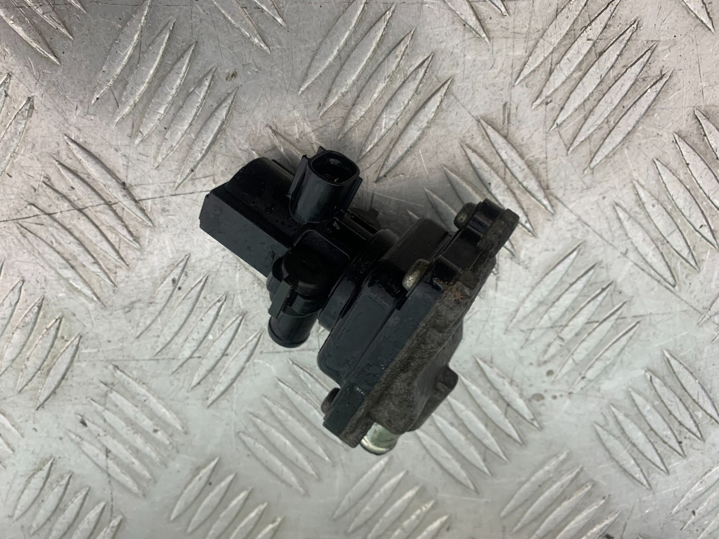 APRILIA 650 PAGASO STRADA AIR VALVE  YEAR 2005-2010 (CMB1260)