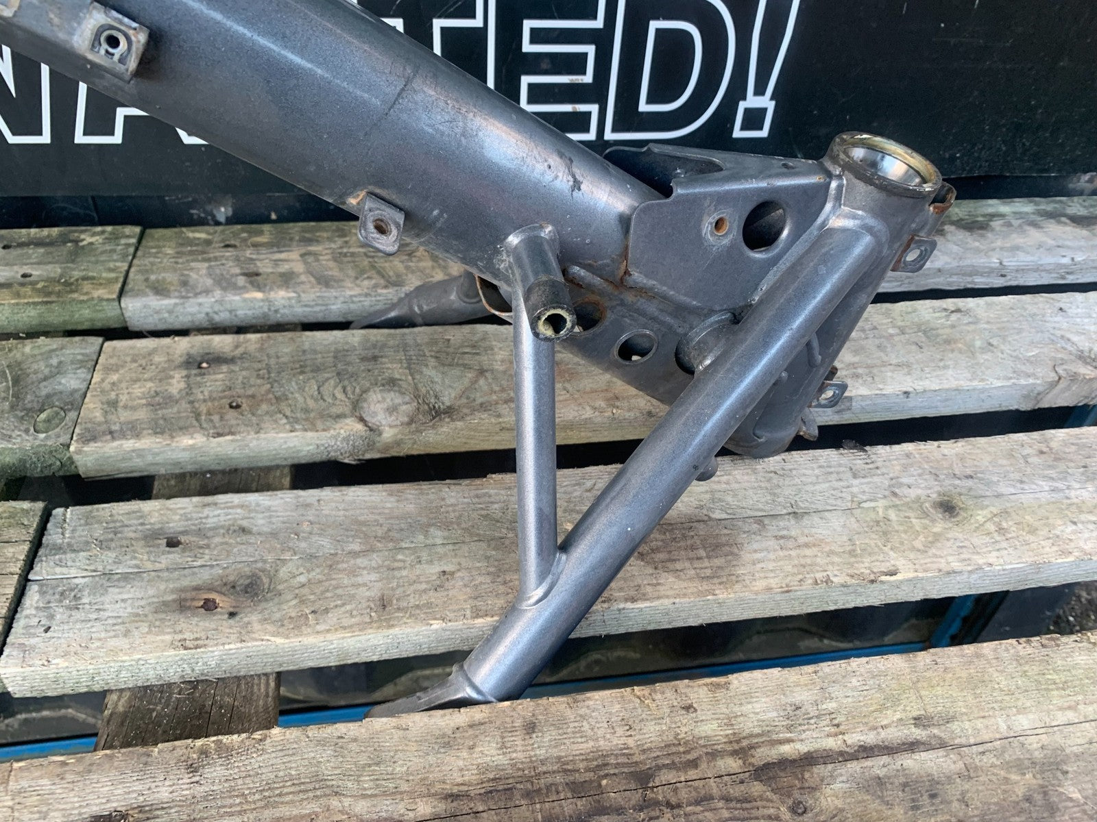 TRIUMPH TROPHY 900 FRAME REG LOG BOOK  YEAR 1991-95 (CMB1251)