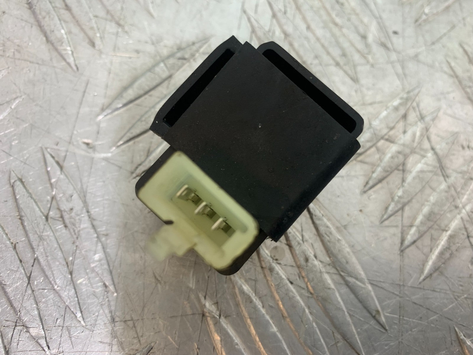 HONDA CBR600 CBR 600 FX FY PETROL PUMP RELAY    YEAR 1999-2000 (CMB1287)