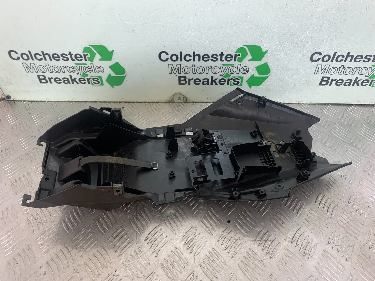 KAWASAKI Z125 Z 125 UNDERTRAY YEAR  2018-2023 (CMB1167)