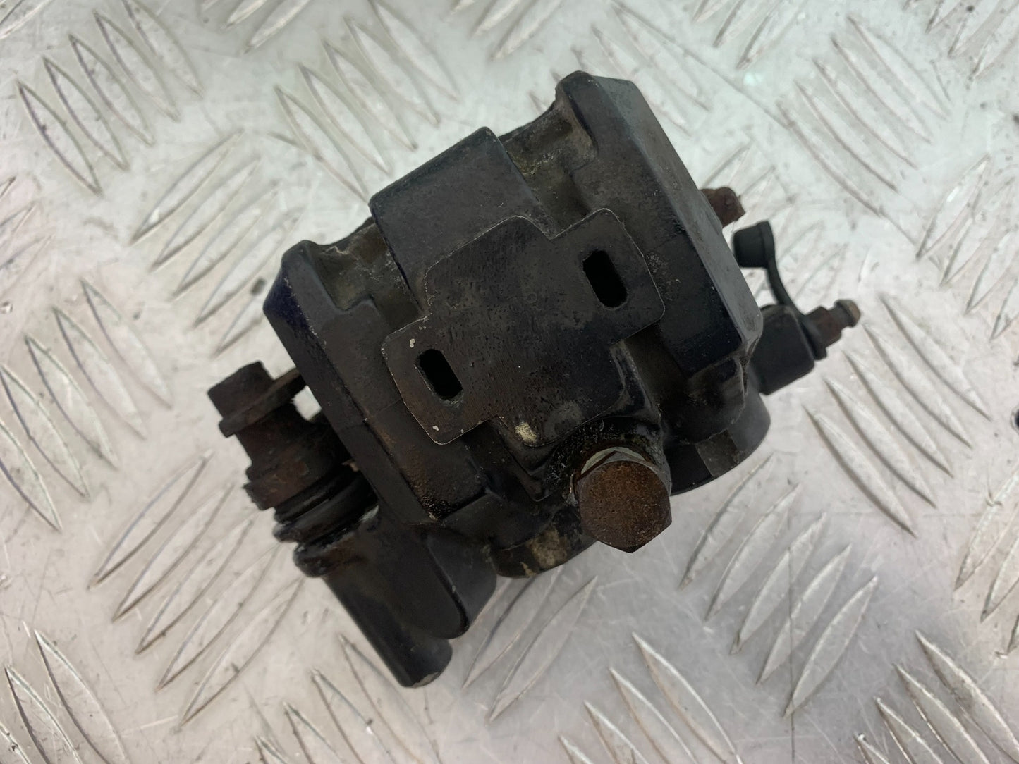 TRIUMPH T509 SPEED TRIPLE REAR BRAKE CALIPER (SOLD AS PARTS) 1997-1998 (CMB1144)