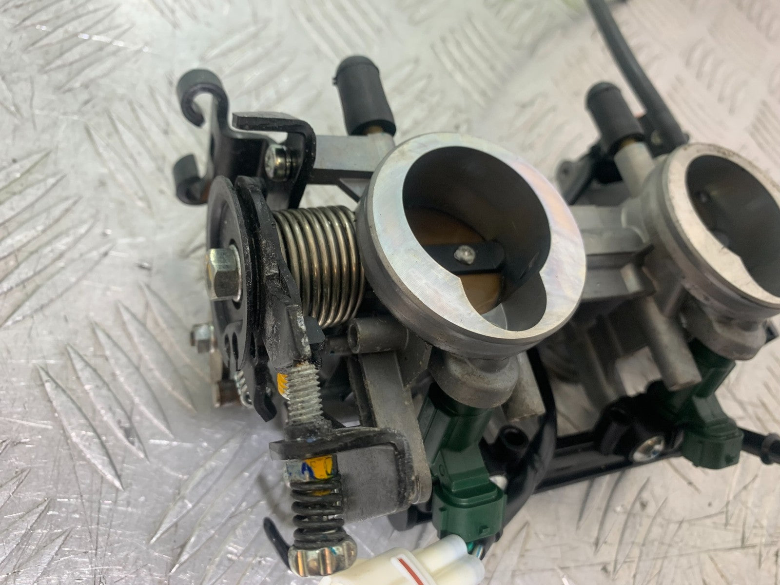 KAWASAKI ER6 N THROTTLE BODIES YEAR 2012-2017 (CMB1324)