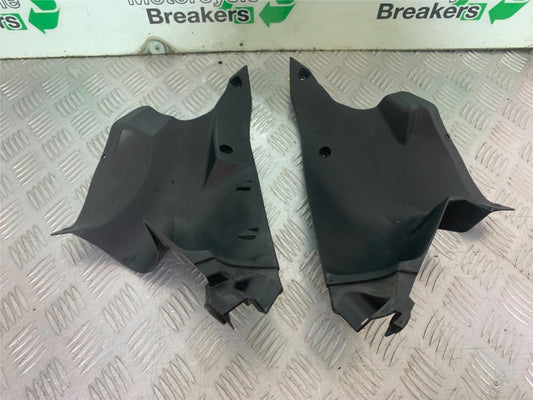 YAMAHA YZF-R125 YZF 125 LEFT AND RIGHT INNER INFILLS YEAR 2019-2022 (CMB1263)