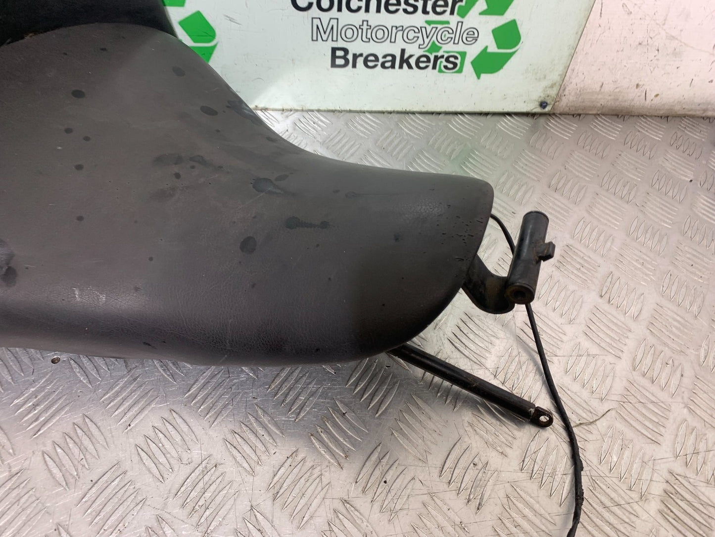BMW K1200 K 1200 LT FRONT SEAT  YEAR 1999-07 (CMB1271)