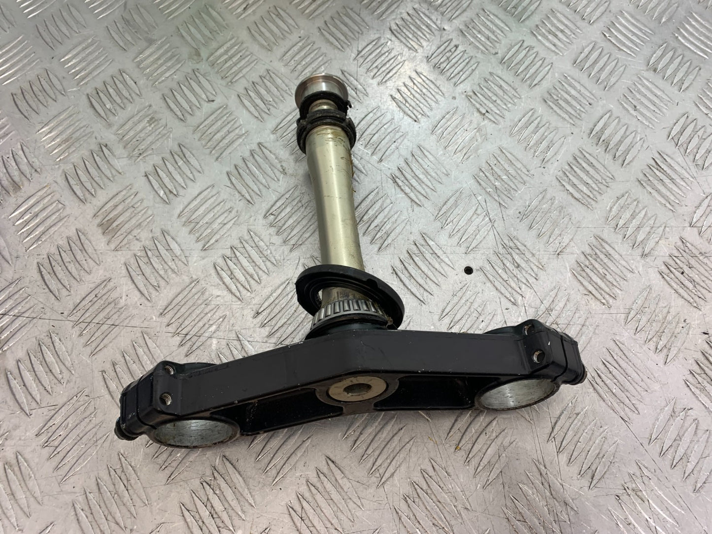 KAWASAKI ZX9R ZX9 R BOTTOM YOKE YEAR 1998-1999 (CMB1329)