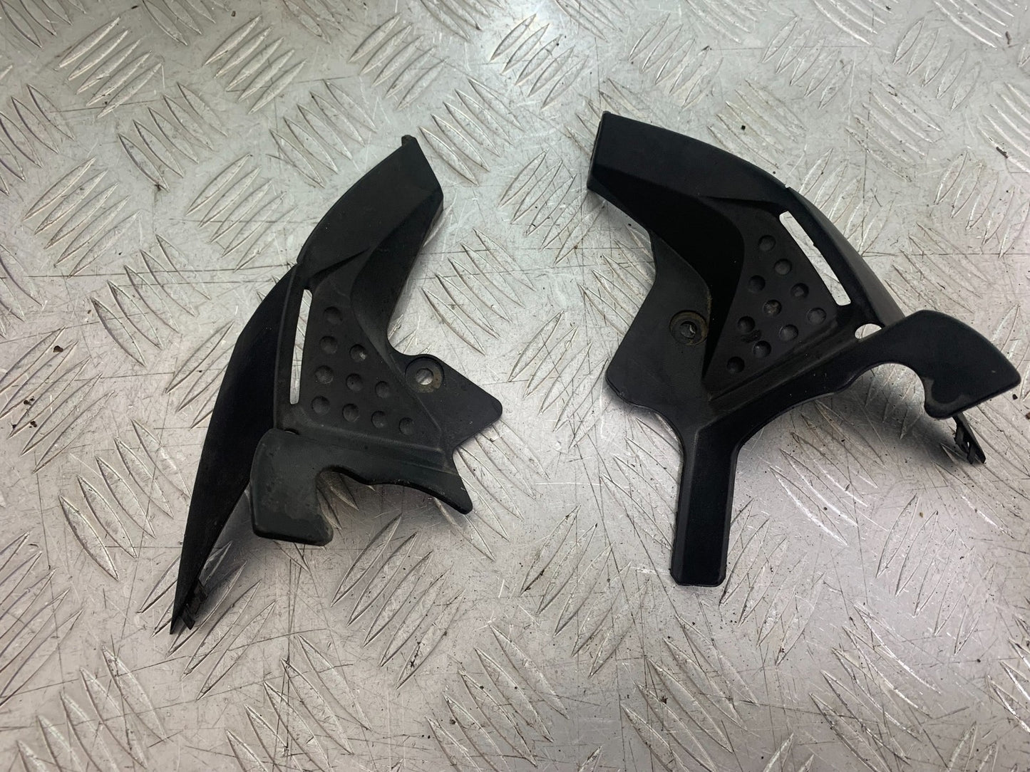 KAWASAKI Z750 Z 750 TOP FAIRING INFILL COVERS   YEAR 2004-2006  (CMB1234)