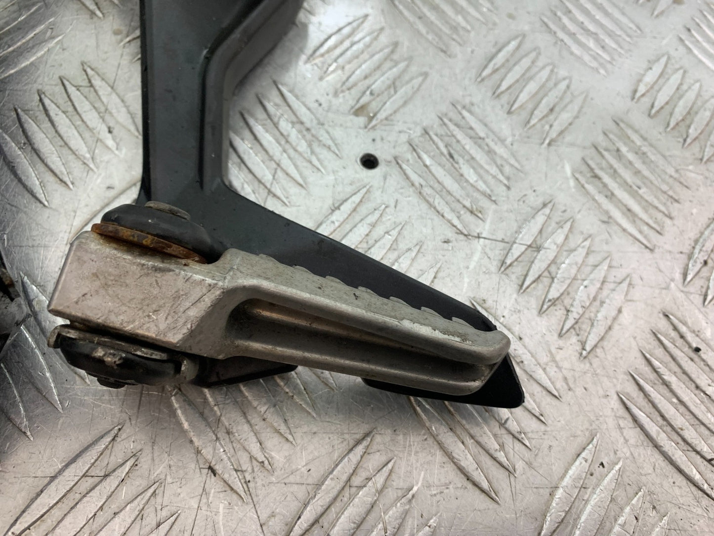 KAWASAKI NINJA 400 EX 400 REAR HANGER AND PEGS  YEAR 2018-2022 (CMB1278)