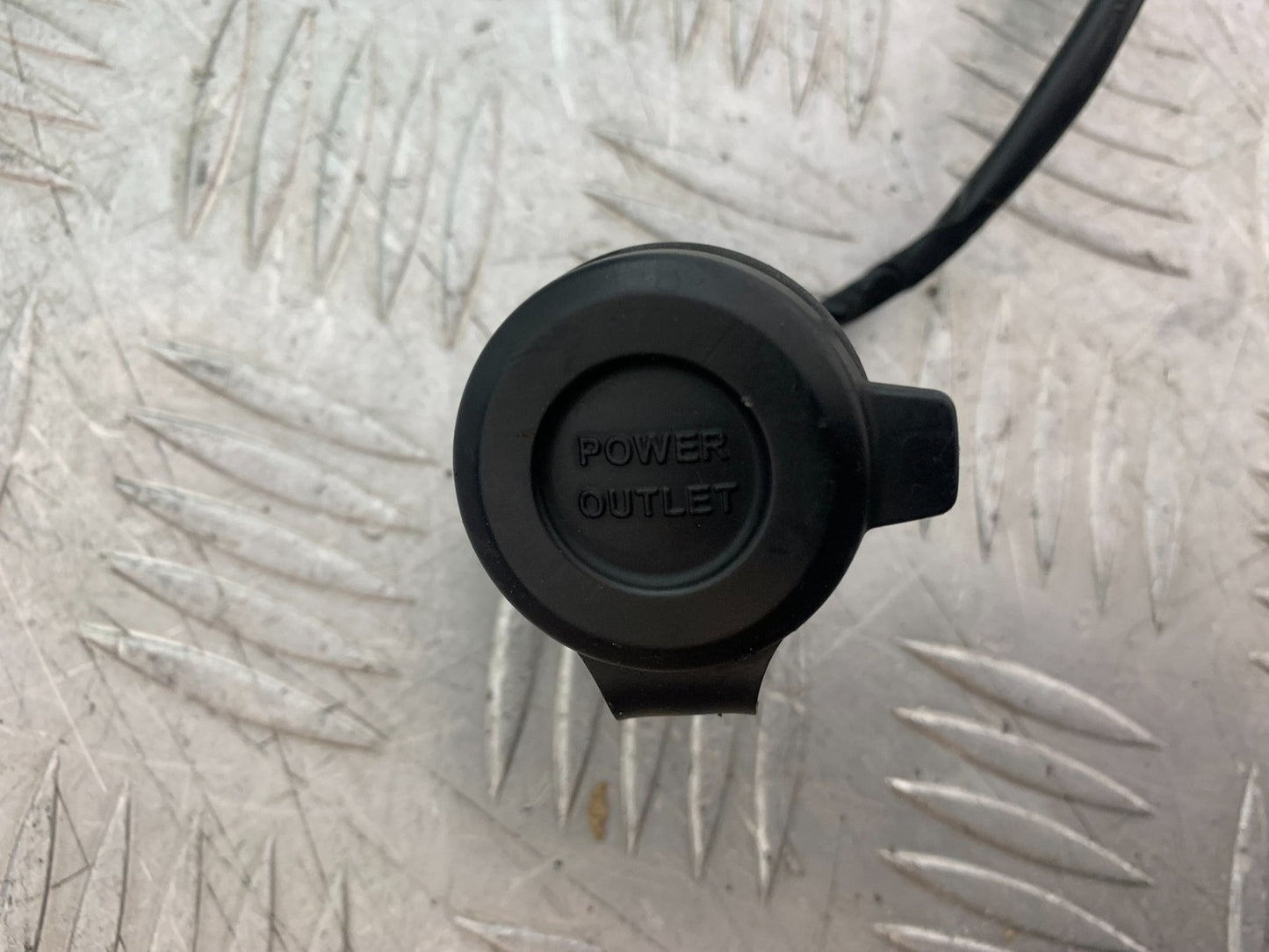 KAWASAKI 650 VERSYS OUTLET SOCKET   YEAR 2015-2018 (CMB1288)