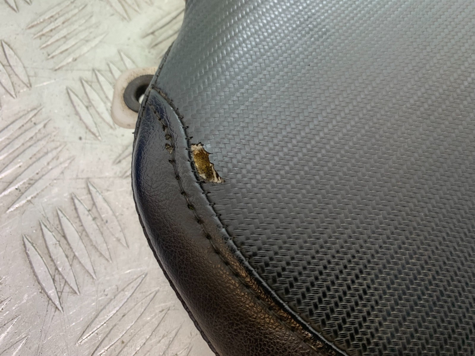 KAWASAKI Z1000 SX FRONT SEAT  YEAR 2014-16 (CMB1264)