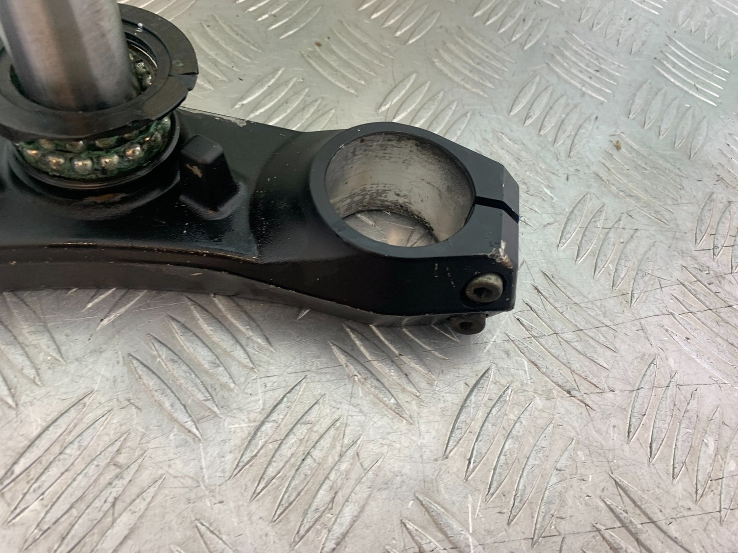 KAWASAKI 650 VERSYS BOTTOM YOKE  YEAR 2015-2018 (CMB1288)