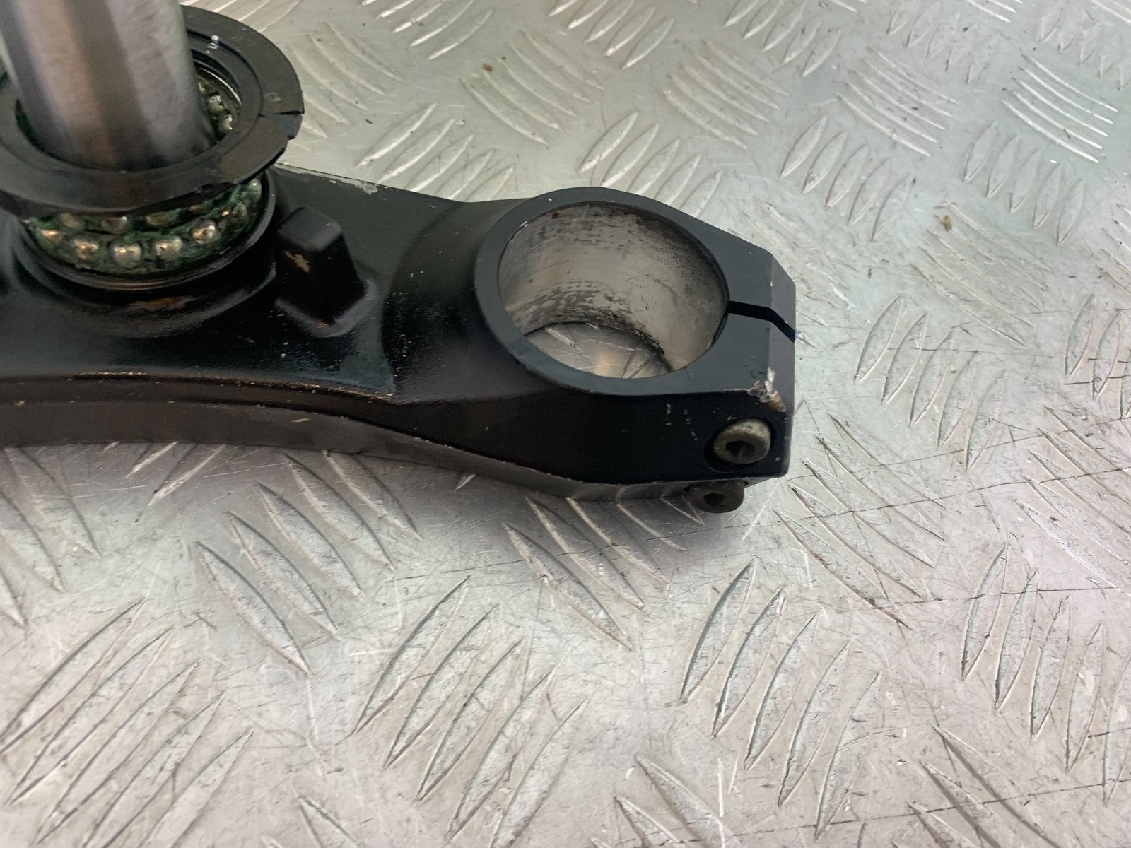 KAWASAKI 650 VERSYS BOTTOM YOKE  YEAR 2015-2018 (CMB1288)