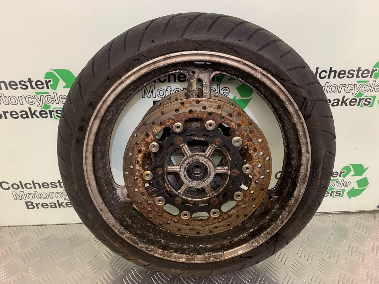 YAMAHA FJR1300 FJR 1300 FRONT WHEEL AND DISCS   YEAR 2001-05 (STOCK 946)