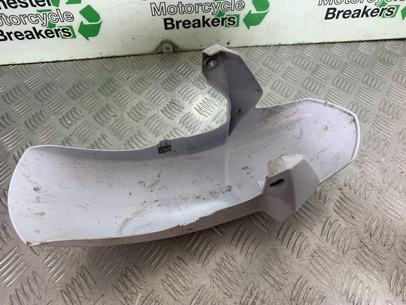 KAWASAKI ER6 N FRONT MUDGUARD YEAR 2012-2017 (CMB1324)